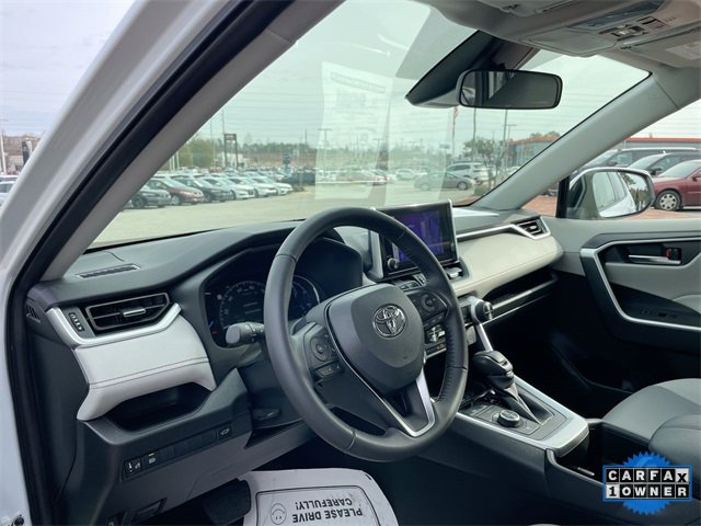 Used 2023 Toyota RAV4 XLE Premium image 13