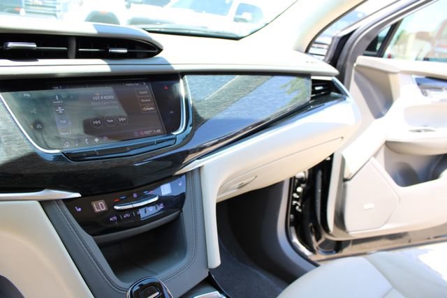 Used 2020 Cadillac XT6 Premium Luxury FWD image 18