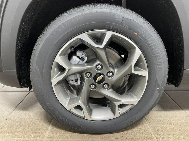 New 2026 Chevrolet Trax LT w/ Driver Confidence Package FWD image 7
