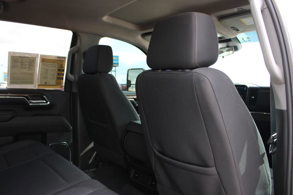 Used 2024 Chevrolet Silverado 2500 LT image 30