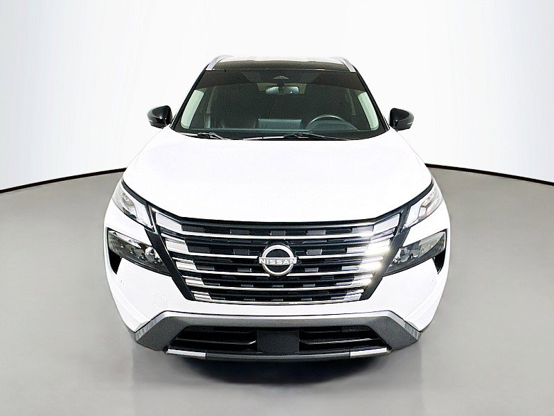 Certified 2024 Nissan Rogue SL image 2