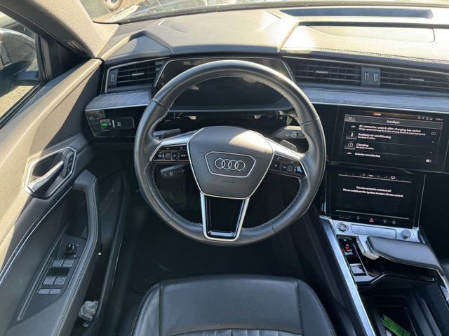 Used 2023 Audi e-tron Premium Plus image 13