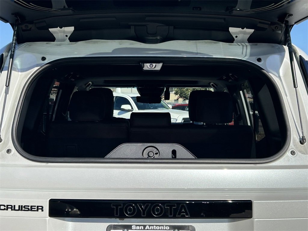 Used 2025 Toyota Land Cruiser image 17