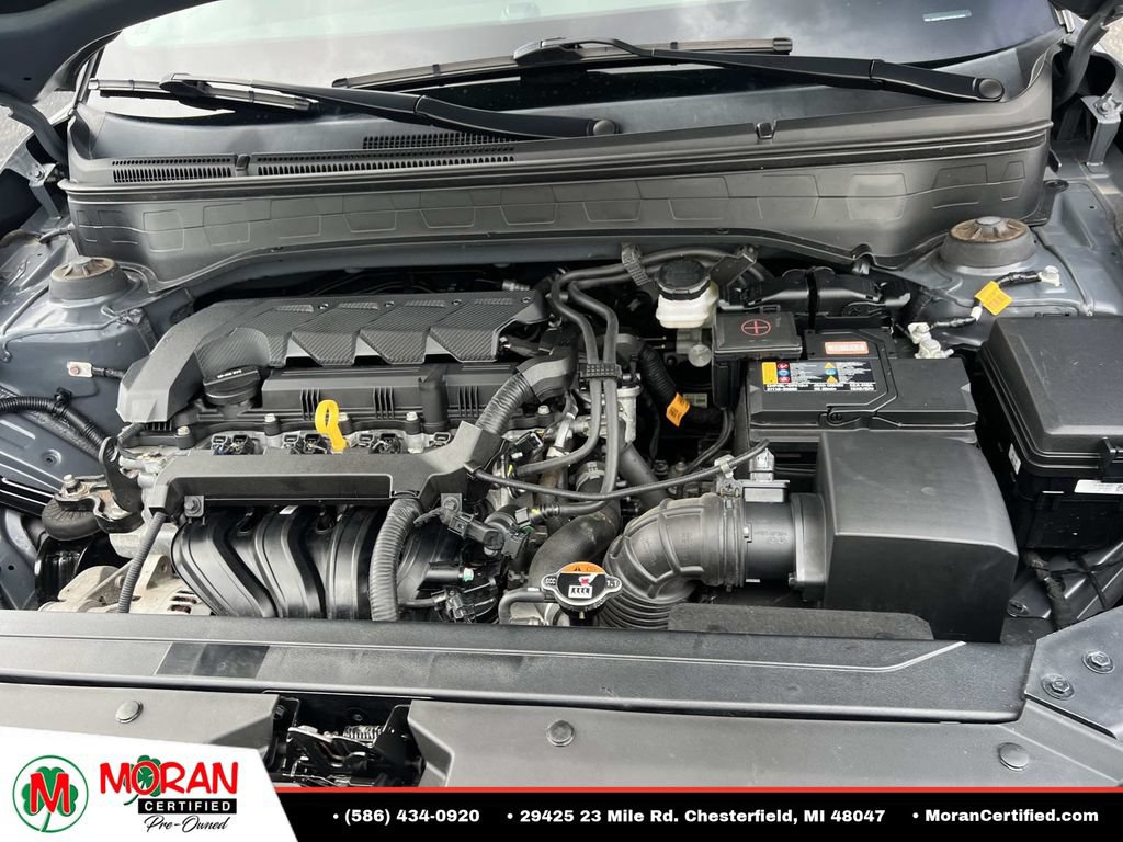 Used 2023 Hyundai Venue SEL FWD image 11
