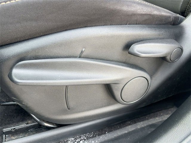 Used 2016 Jeep Cherokee Latitude w/ Cold Weather Group image 13