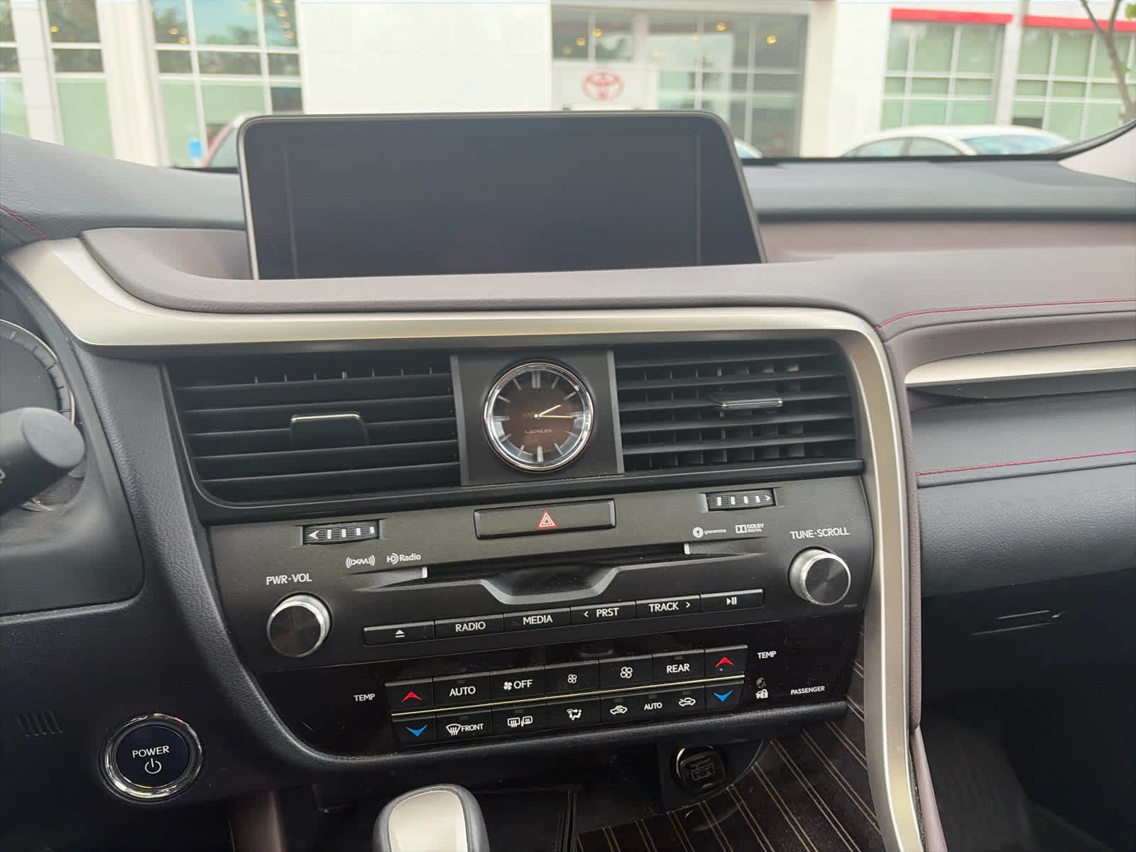 Used 2019 Lexus RX 450hL Luxury w/ Cold Area Package AWD/4WD image 8
