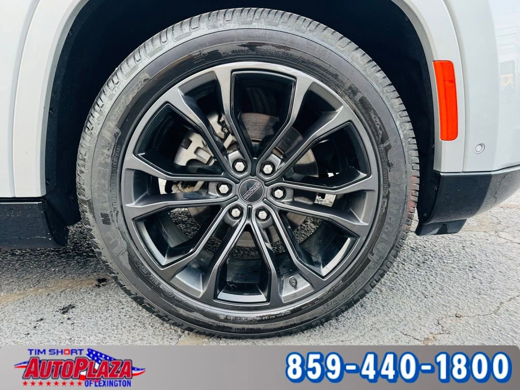 Used 2024 Jeep Grand Wagoneer Series II w/ Quick Order Packagew 28T image 21