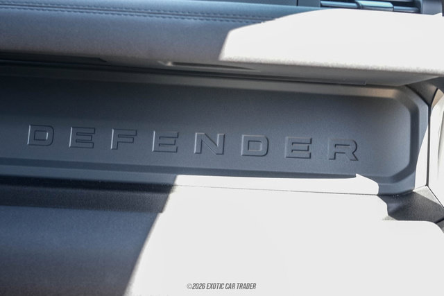Used 2023 Land Rover Defender 90 X-Dynamic SE image 70