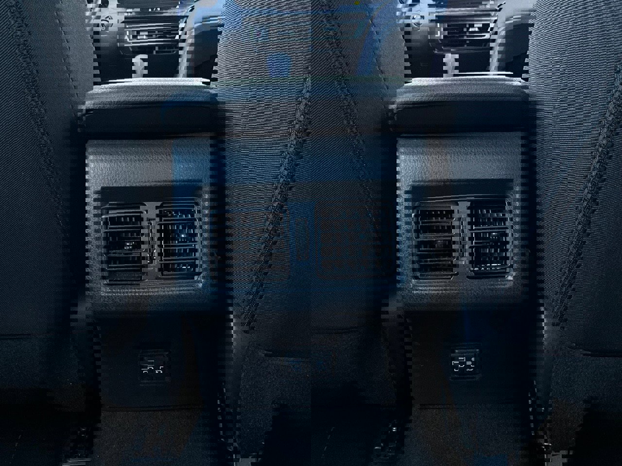 Used 2025 Toyota Camry LE image 12