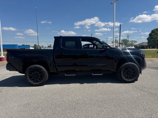 Used 2025 Toyota Tacoma SR5 image 7