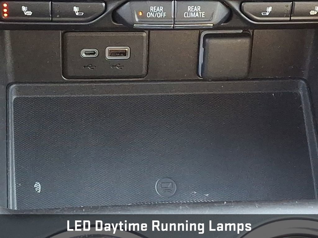 Used 2021 Chevrolet Tahoe Z71 w/ Luxury Package image 29