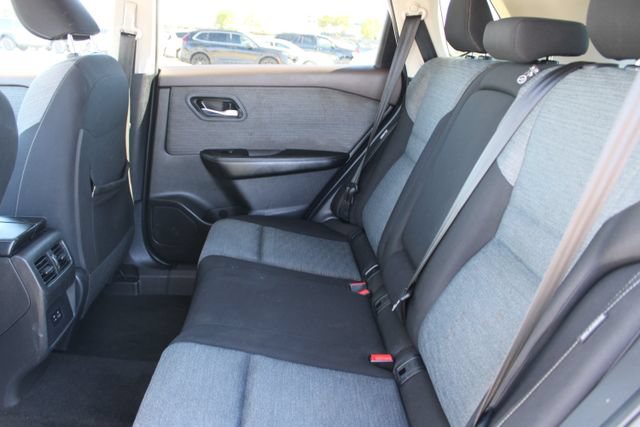 Used 2023 Nissan Rogue SV FWD image 31