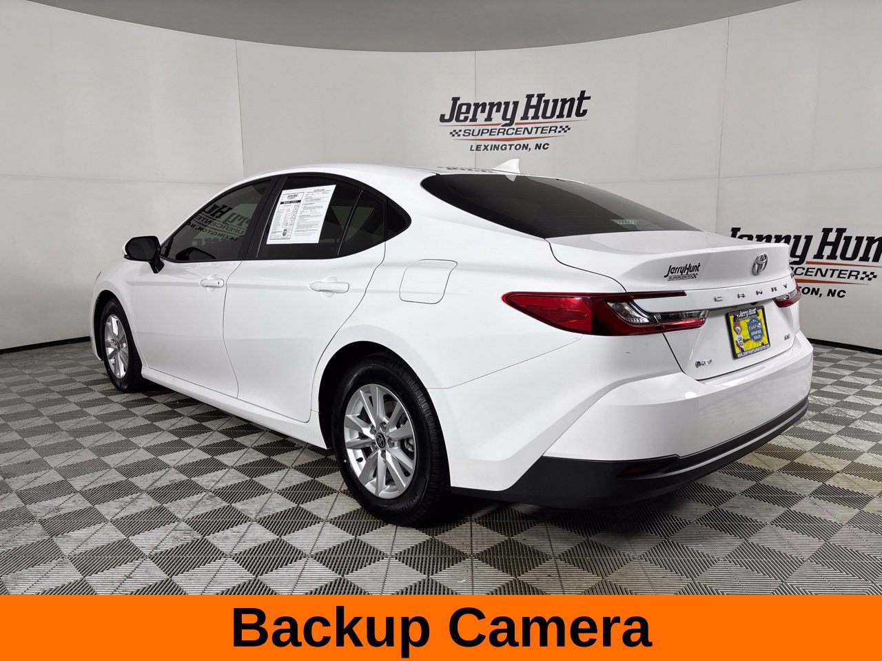 Used 2025 Toyota Camry LE FWD image 9