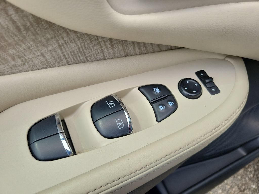 Certified 2022 Nissan Murano SL w/ SL Moonroof Package FWD image 15