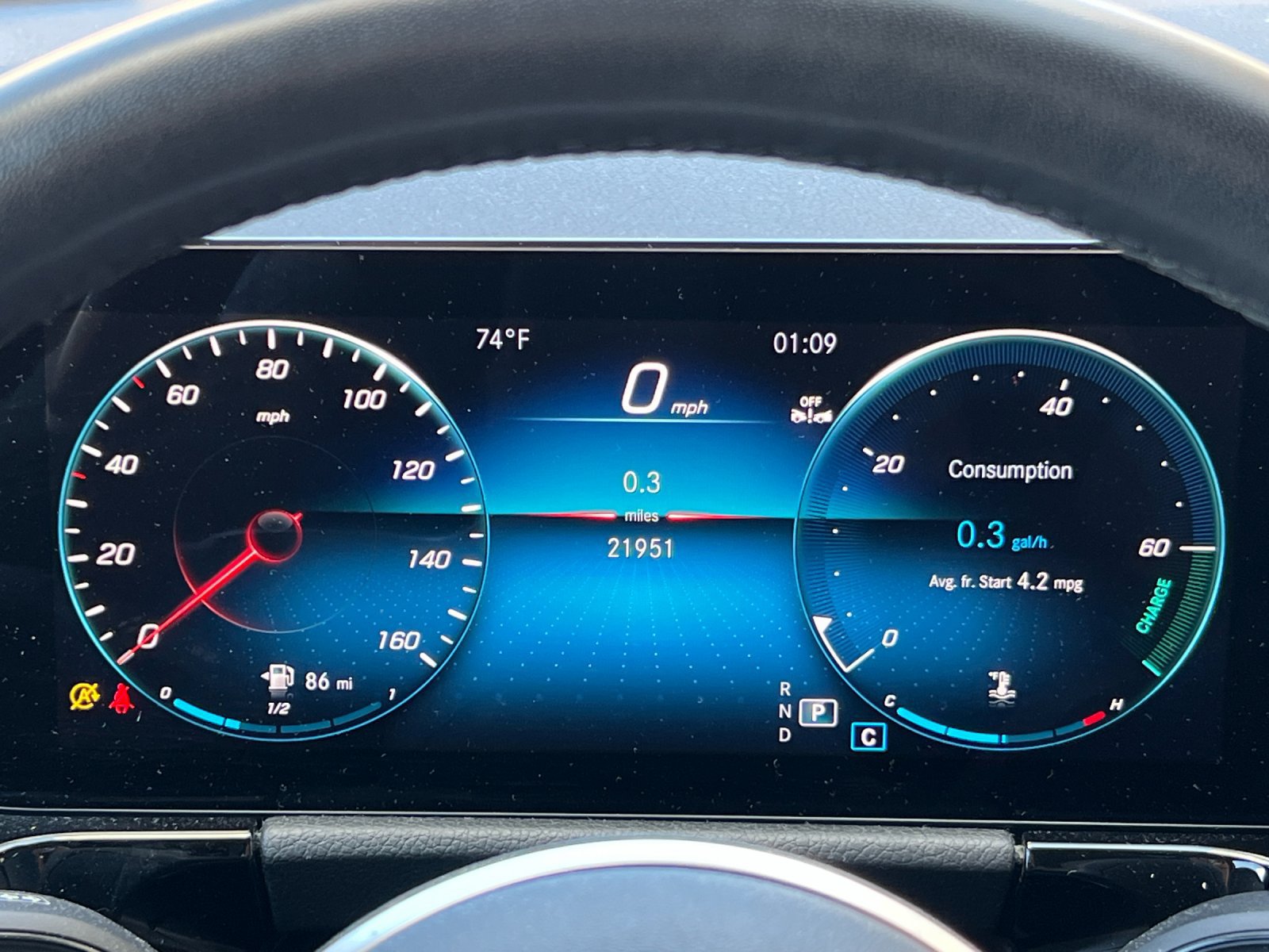 Used 2023 Mercedes-Benz GLA 250 4MATIC image 23