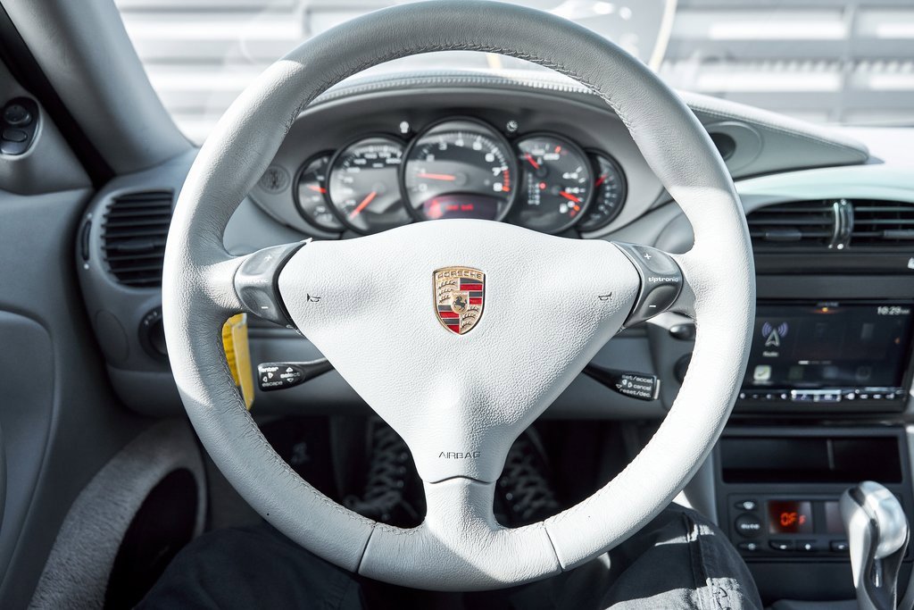 Used 2002 Porsche 911 Carrera image 47