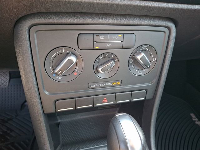 Used 2019 Volkswagen Beetle 2.0T S image 16