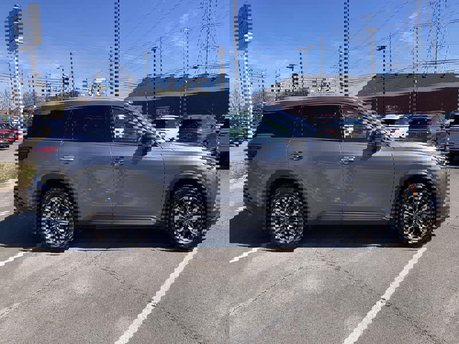 Used 2025 INFINITI QX60 Luxe image 2