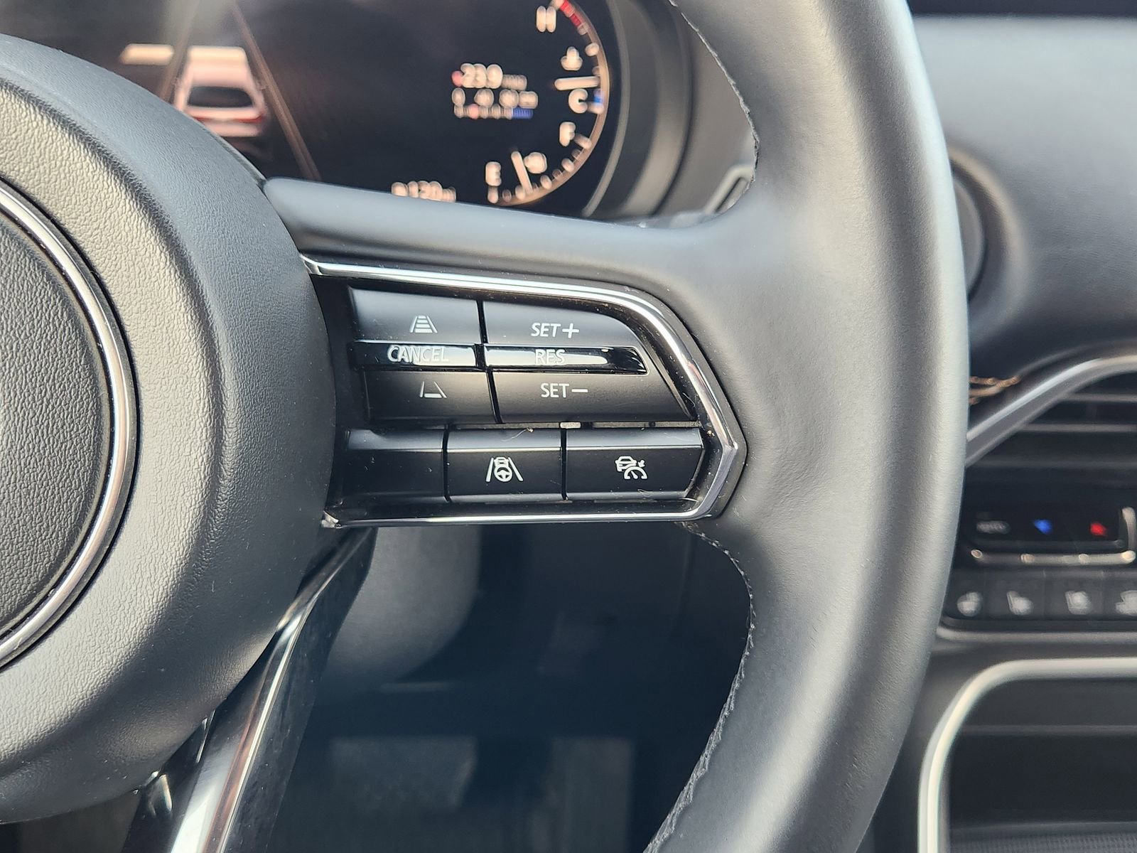 Used 2025 MAZDA CX-70 3.3 Turbo S w/ Premium Package image 33