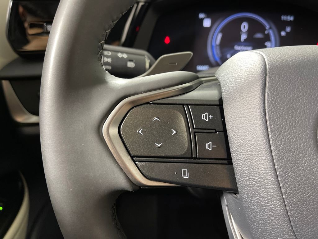 Used 2023 Lexus RZ 450e Premium image 26