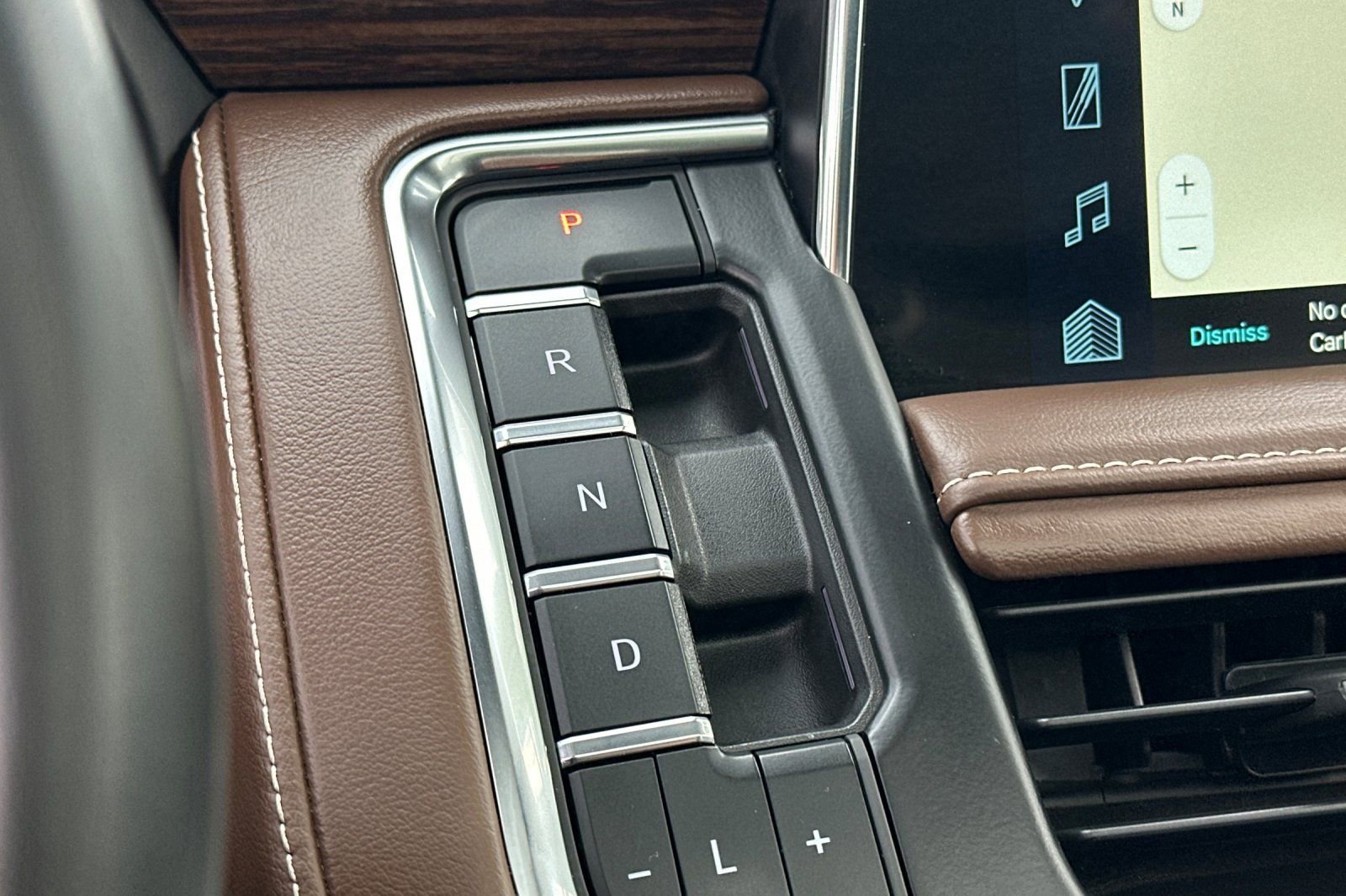 Used 2023 Chevrolet Tahoe High Country image 31