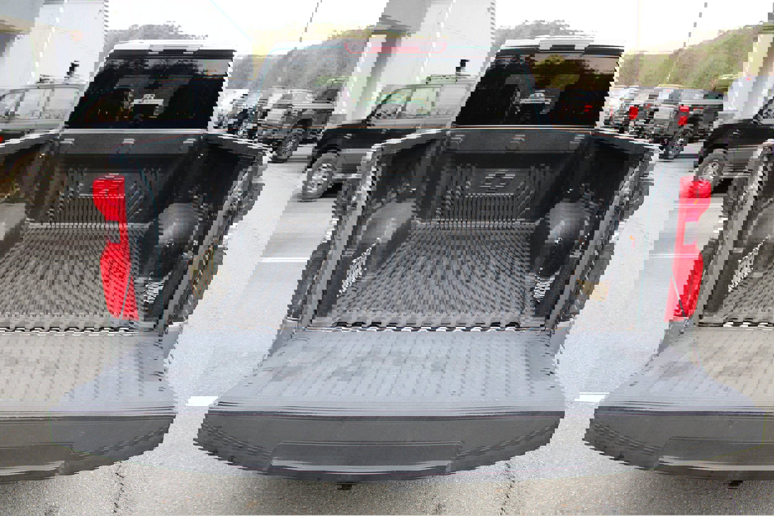 Used 2020 Chevrolet Silverado 1500 Custom w/ Custom Convenience Package image 9