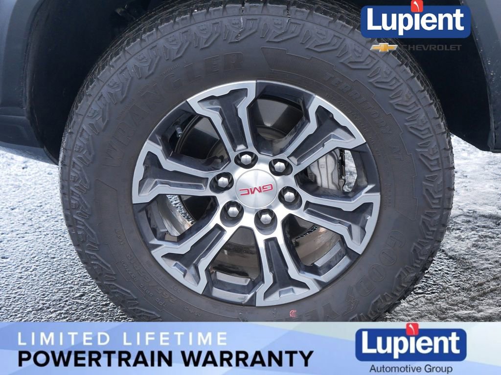 Used 2025 GMC Canyon AT4 w/ AT4 Premium Package image 13