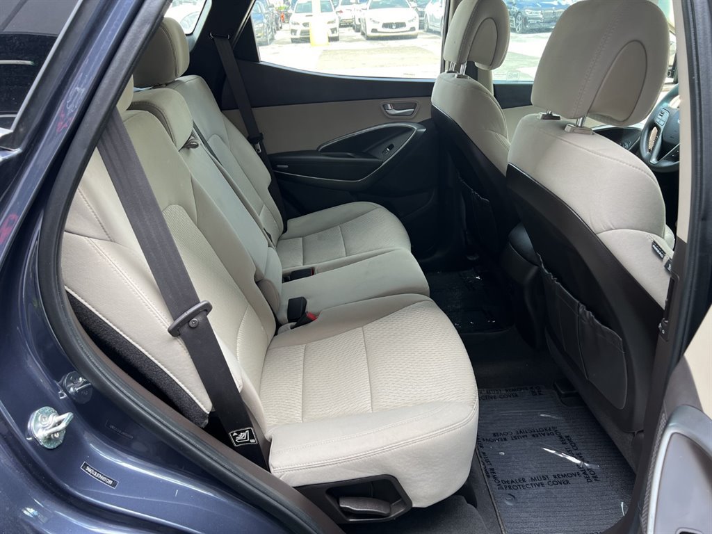 Used 2017 Hyundai Santa Fe Sport FWD image 16