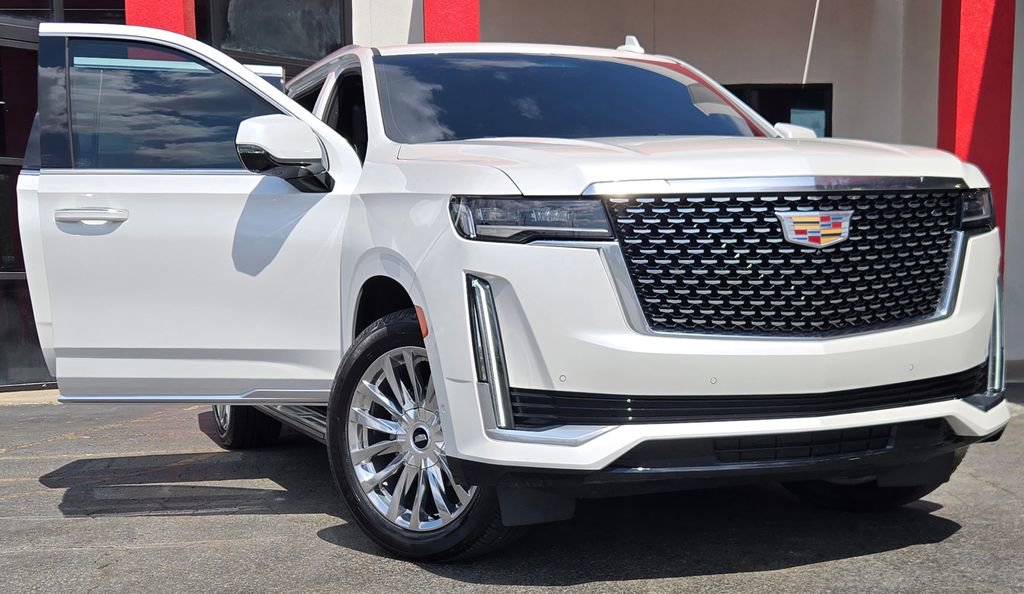 Used 2021 Cadillac Escalade ESV Premium Luxury AWD/4WD image 17
