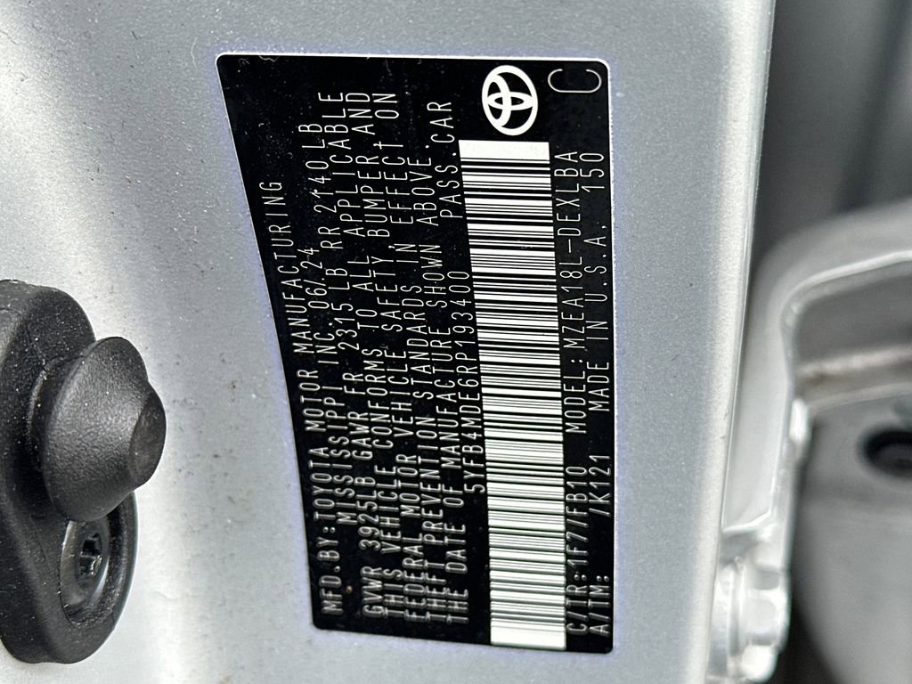 Used 2024 Toyota Corolla LE FWD image 29