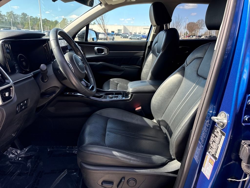 Used 2023 Kia Sorento SX image 13