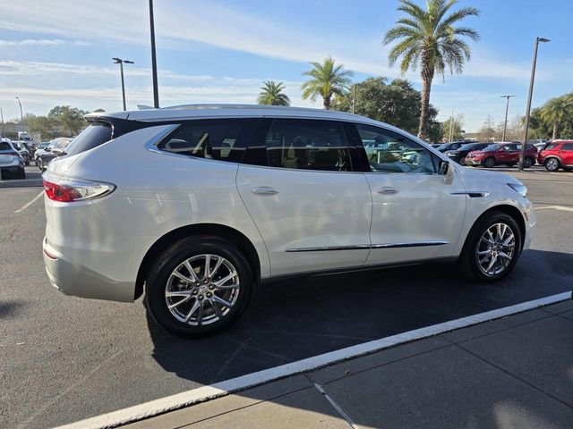 Used 2024 Buick Enclave Essence w/ Experience Buick Package image 5