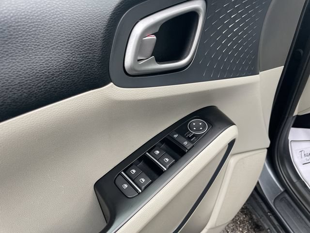Used 2021 Kia Soul S FWD image 16
