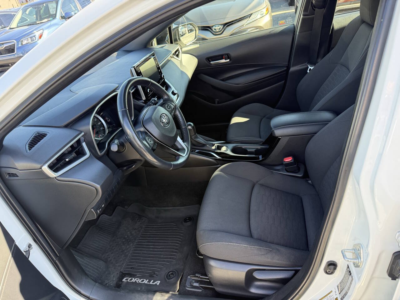 Used 2021 Toyota Corolla SE FWD image 6
