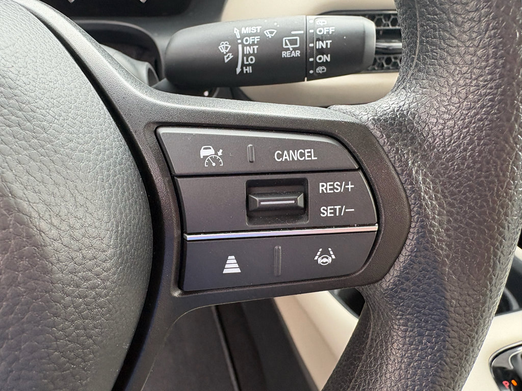 Certified 2025 Honda HR-V LX image 14