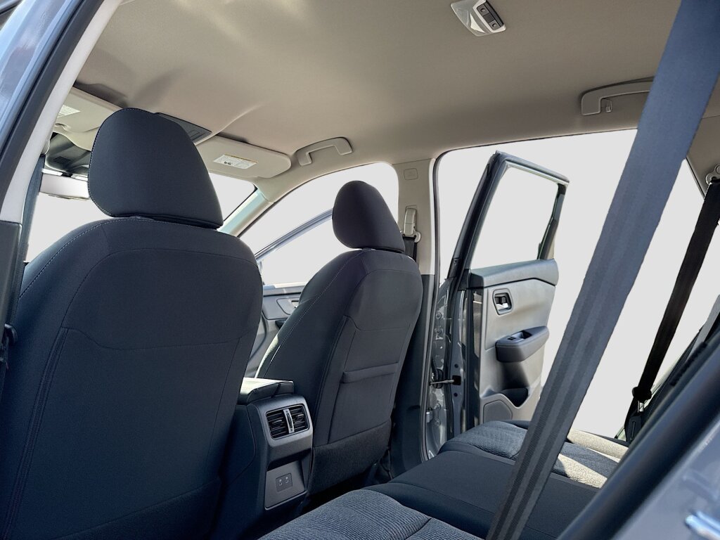 New 2027 Nissan Rogue SV AWD/4WD image 7
