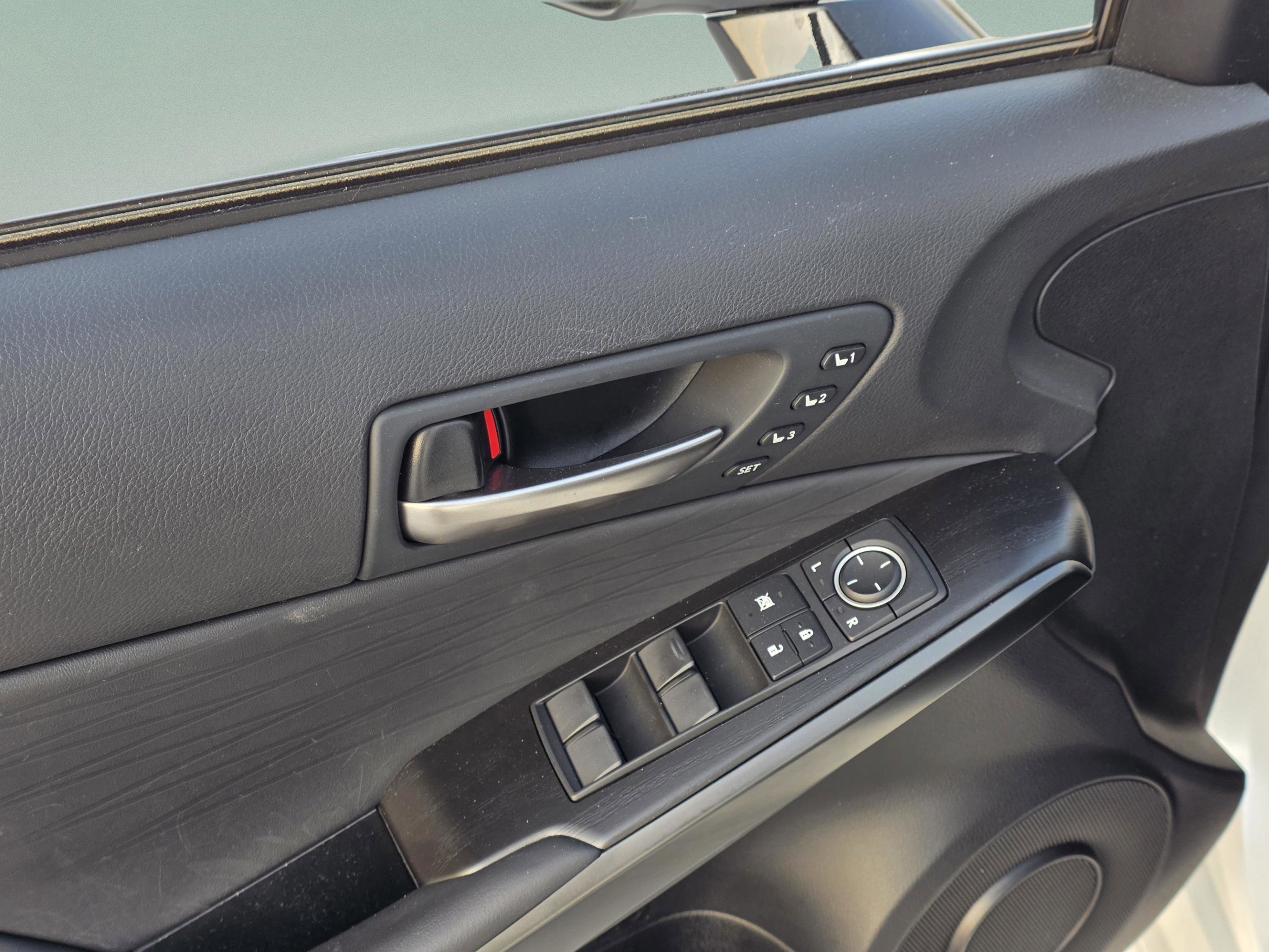 Certified 2024 Lexus IS 300 w/ Premium Package image 32