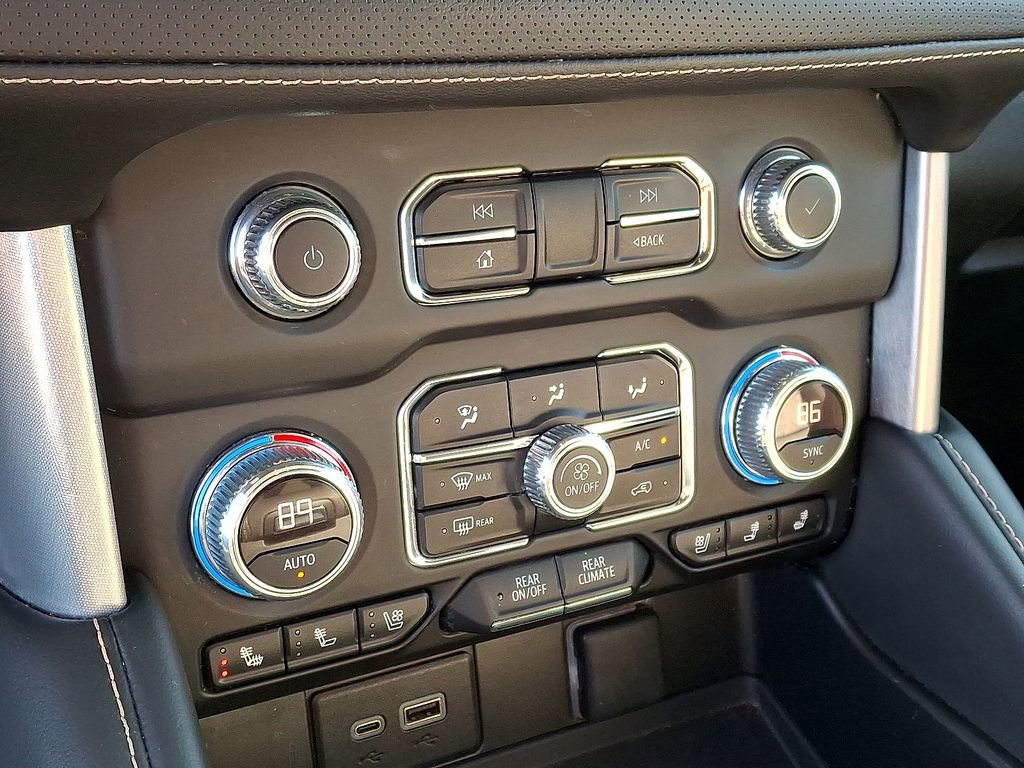 Used 2023 GMC Yukon SLT image 15