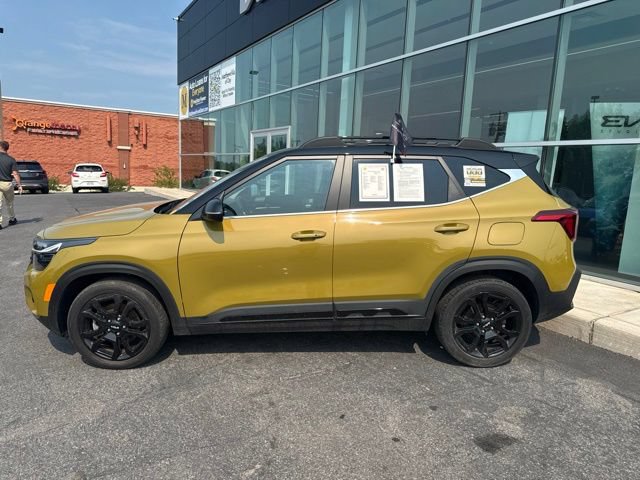 Certified 2024 Kia Seltos X-Line AWD/4WD image 3