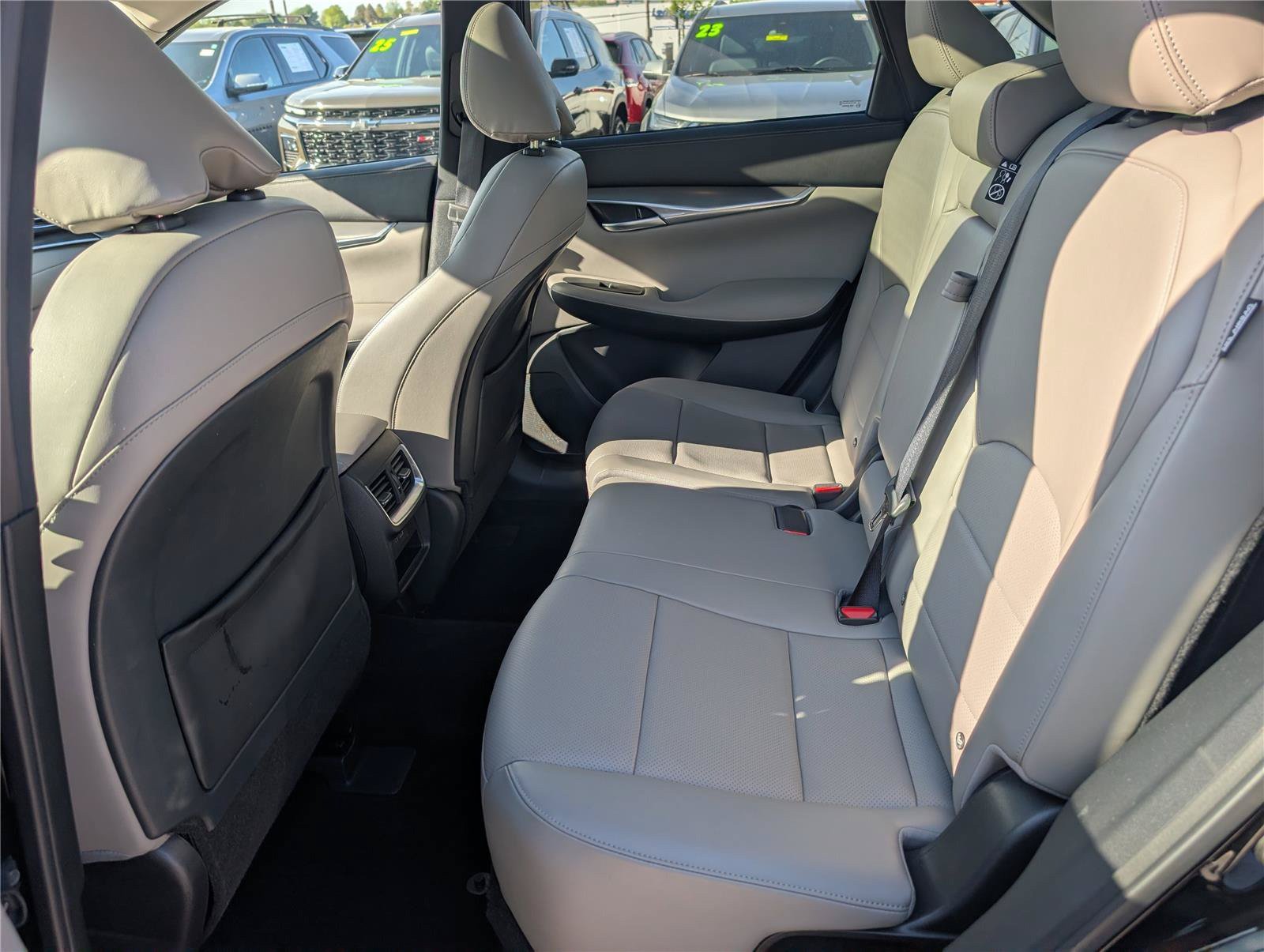 Used 2023 INFINITI QX50 Luxe AWD/4WD image 15