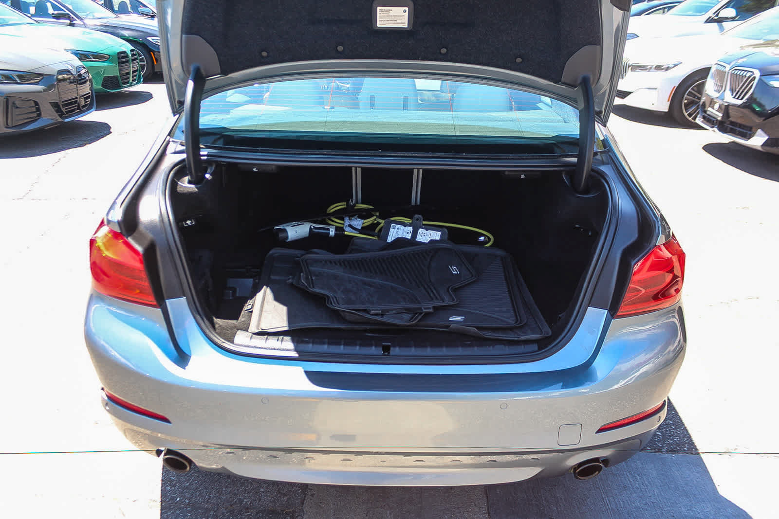 Used 2020 BMW 530e xDrive AWD/4WD image 26