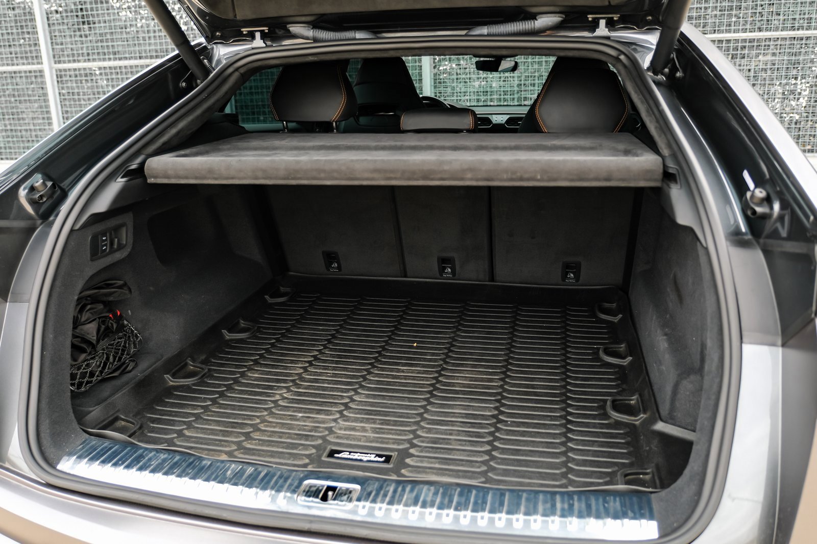 Used 2020 Lamborghini Urus image 58