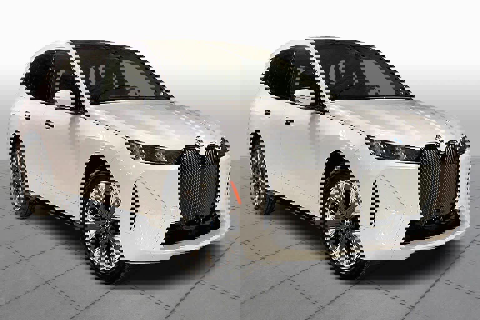 New 2026 BMW iX xDrive60 image 2