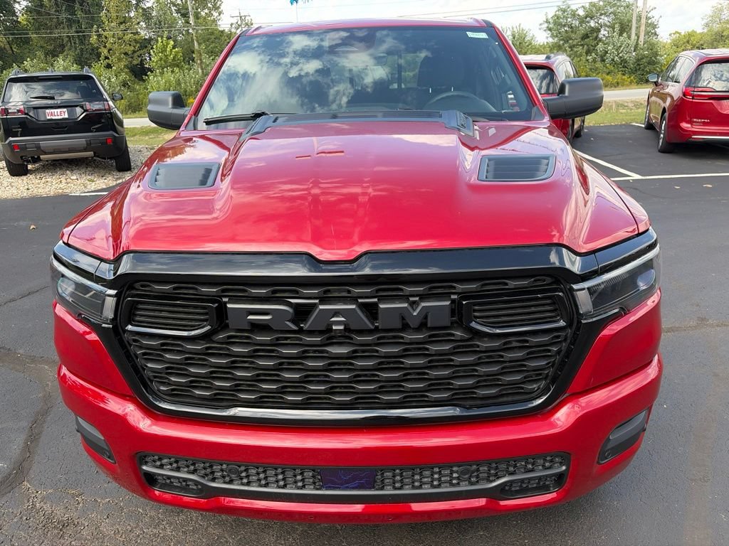 New 2026 RAM 1500 Express AWD/4WD image 3