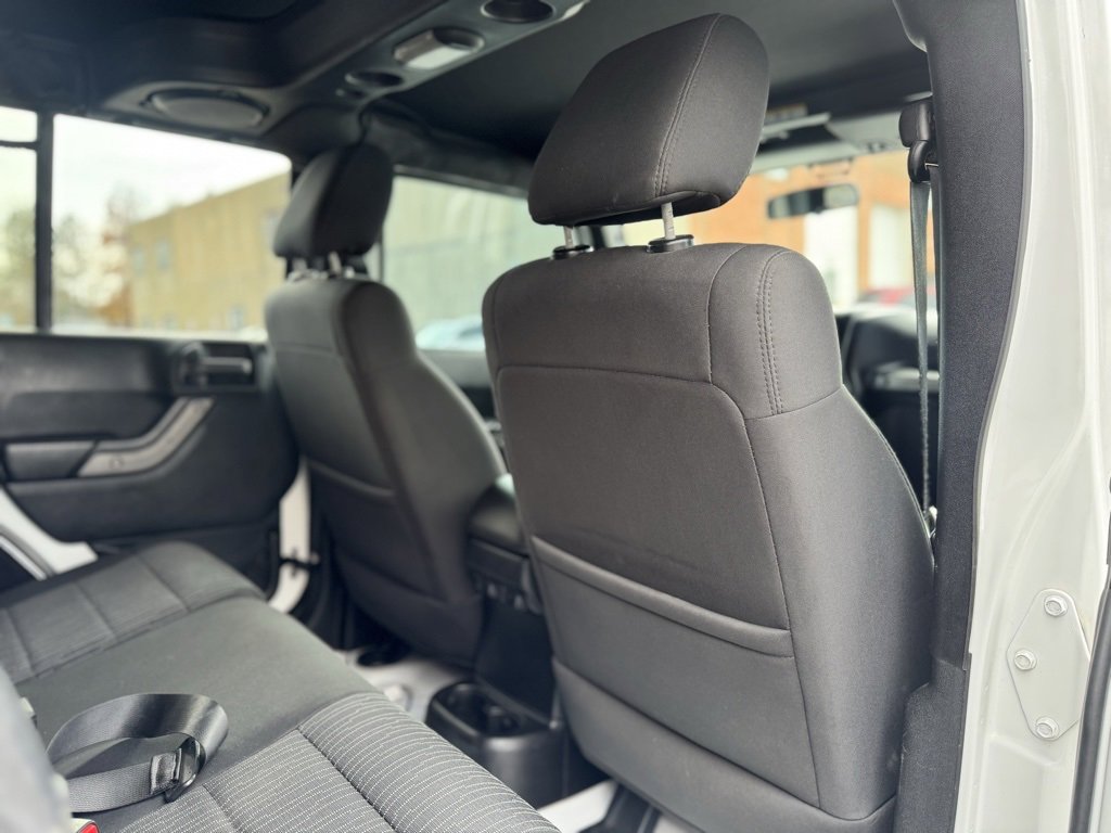 Used 2011 Jeep Wrangler Unlimited Sport image 17