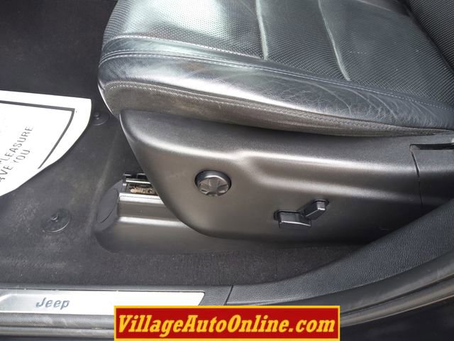 Used 2020 Jeep Grand Cherokee Limited w/ Luxury Group II image 9