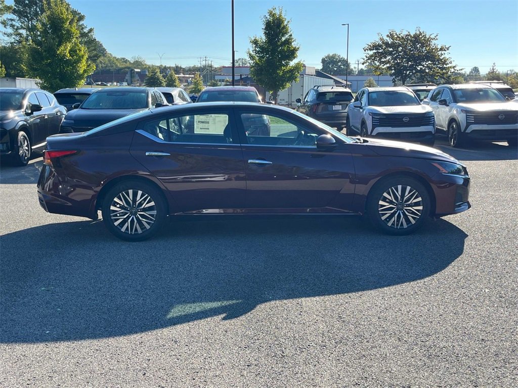 New 2025 Nissan Altima 2.5 SV w/ SV Premium Package image 3