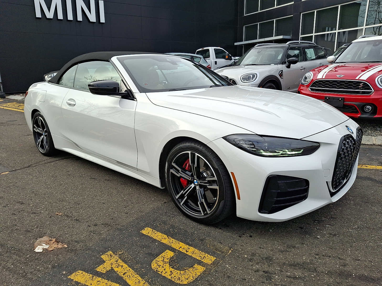 Used 2023 BMW 440i xDrive Convertible w/ Premium Package image 28