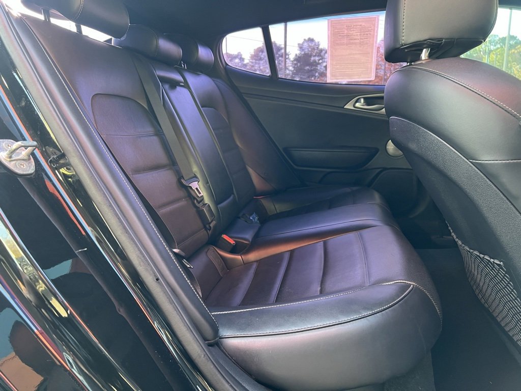 Used 2020 Kia Stinger GT2 image 19