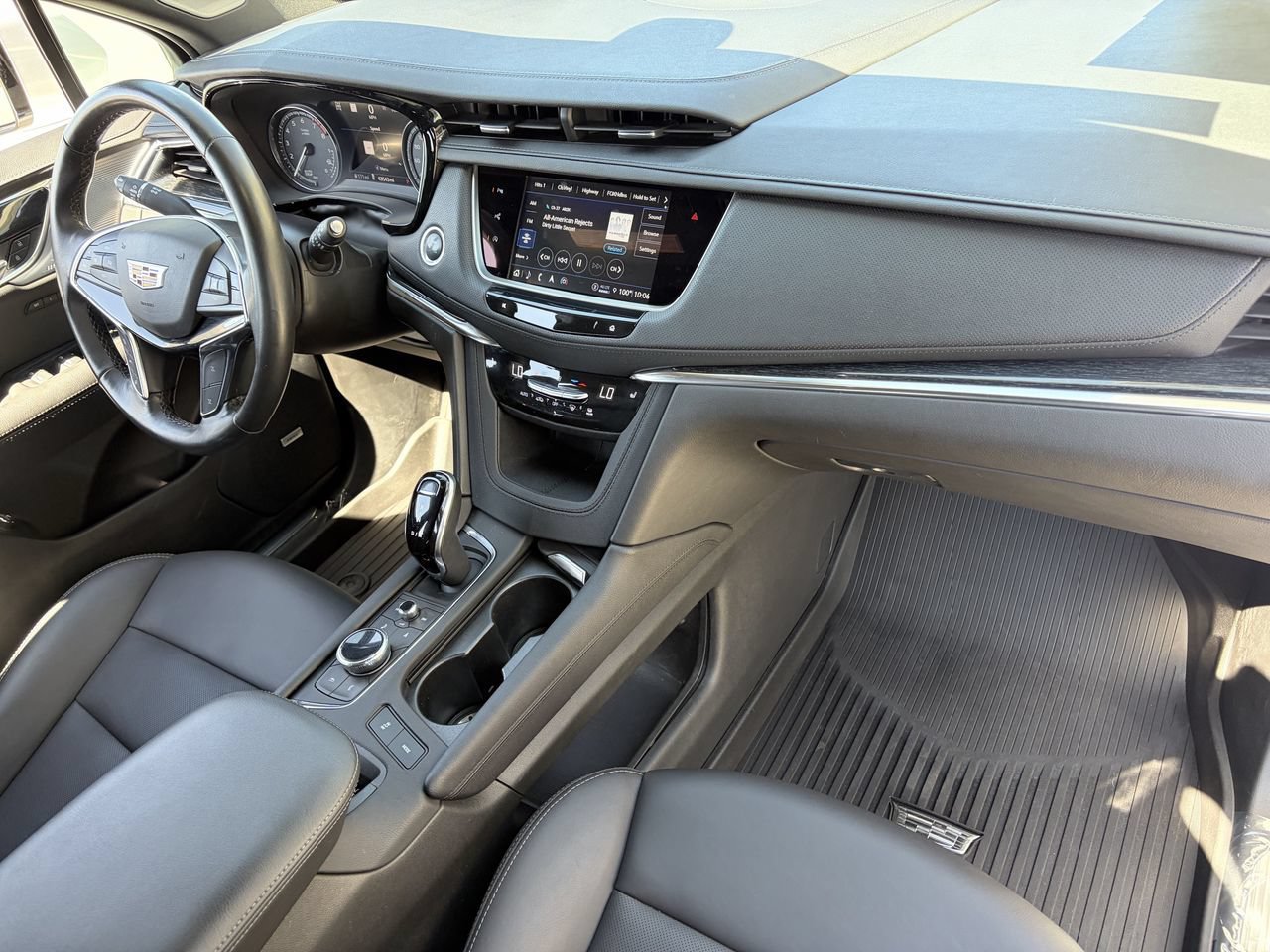 Certified 2023 Cadillac XT5 Premium Luxury w/ Technology Package AWD/4WD image 13